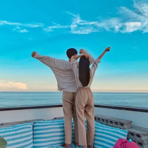 看海情侣背影头像