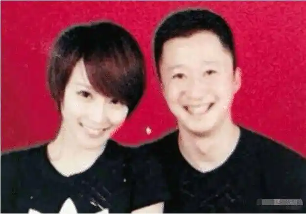 而且结婚的时候吴京并没有什么名气,但是谢楠一直非常支持他,所以他也