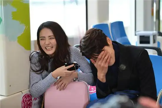 《相爱吧》首曝预告 徐璐:我不是女嘉宾|我们相爱吧|魏大勋|李沁_新浪