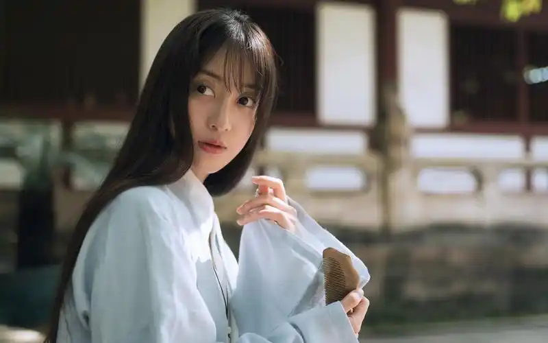 气质淡雅古装美女高清桌面壁纸 _ 图片网