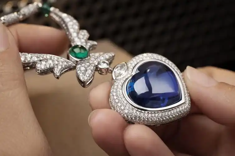 bulgari宝格丽wildpop系列popheart坦桑石挂坠项链