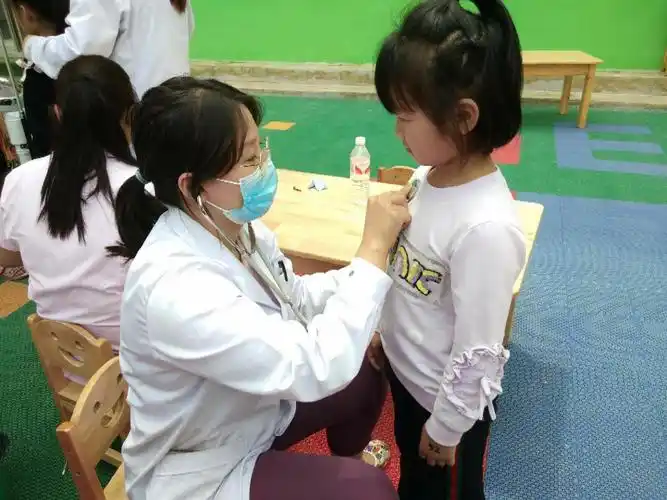呵护健康,快乐成长—姚家镇中心幼儿园体检活动