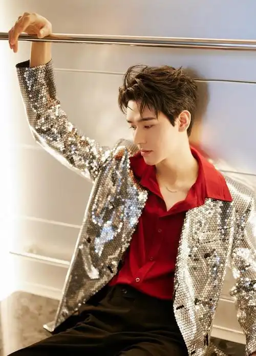 湖南卫视真是收视霸主,囊括了王源,王一博,龚俊等流量小生,以及杨幂