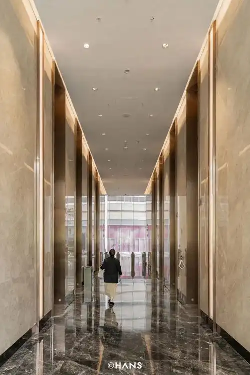 当武汉有了恒隆广场办公楼