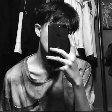 真人高冷的黑白男生头像图片 最新高质量帅气个性潮男头像大全_男生