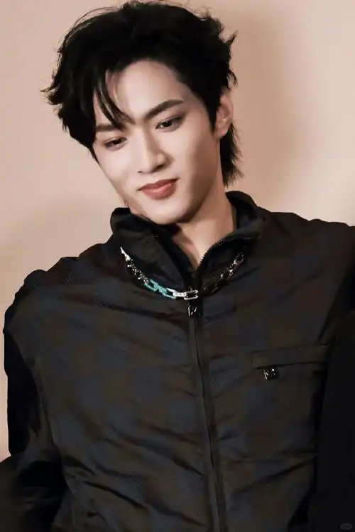 刘耀文##时代少年团##美妆