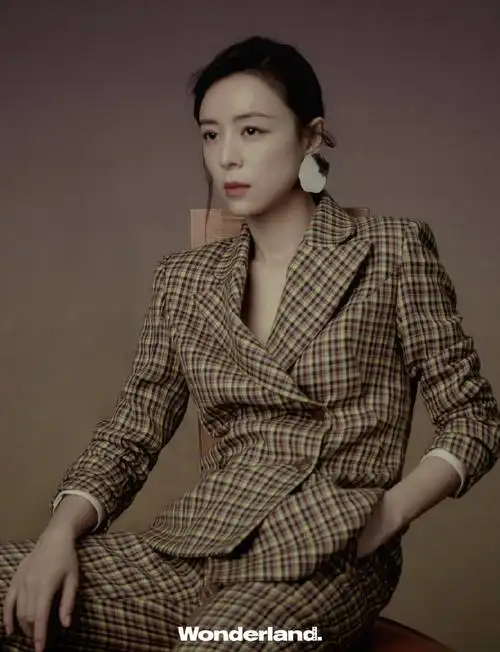 张静初新式女性大片写真图片18