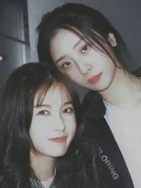 赵小棠买了100张虞书欣新ep