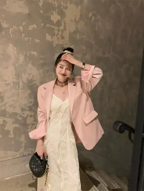 实拍 春季韩版休闲粉色西装外套 法式气质温柔蕾丝吊带连衣裙 - 17网