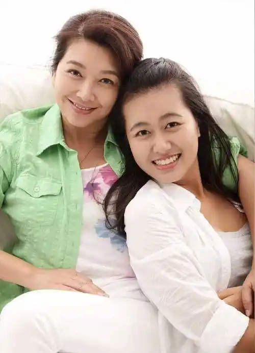 演员田小洁:从工人到演员,娶女神江珊为妻,事业爱情双丰收_梦想_相关