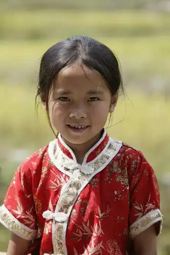 仅一个女性,仅一个人,阴影,旗袍,朦胧,模糊,光线,影子,注视,黄种人