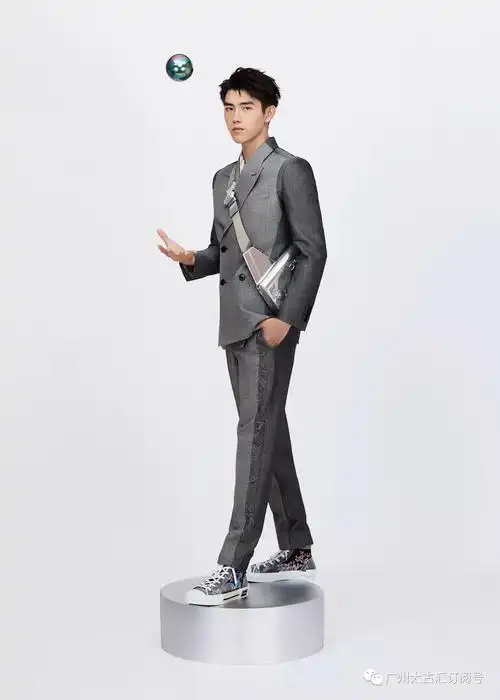 区千禧大使陈飞宇迪奥中国区千禧大使陈飞宇,迪奥香氛世家大使黄景瑜