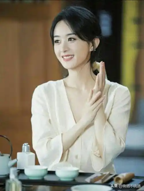 看赵丽颖,谭松韵就知道_面部_五官_显得