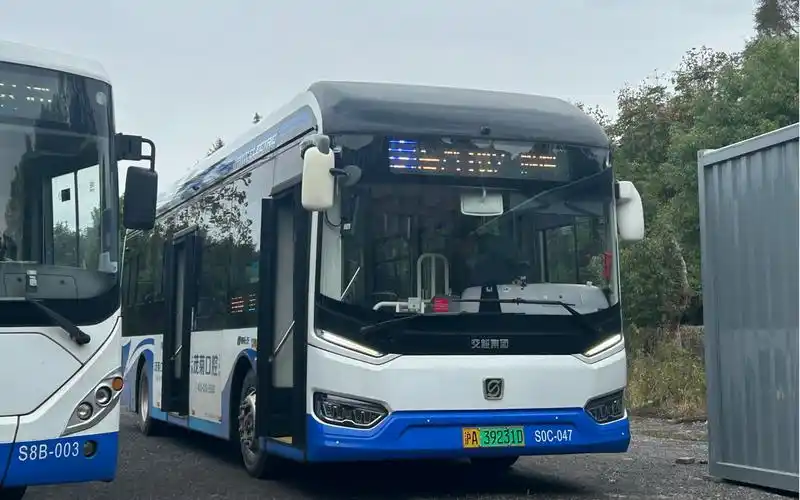 (刷公里数临时配车)上海公交 奉贤巴士 海湾1线 瞭海路海农公路方向