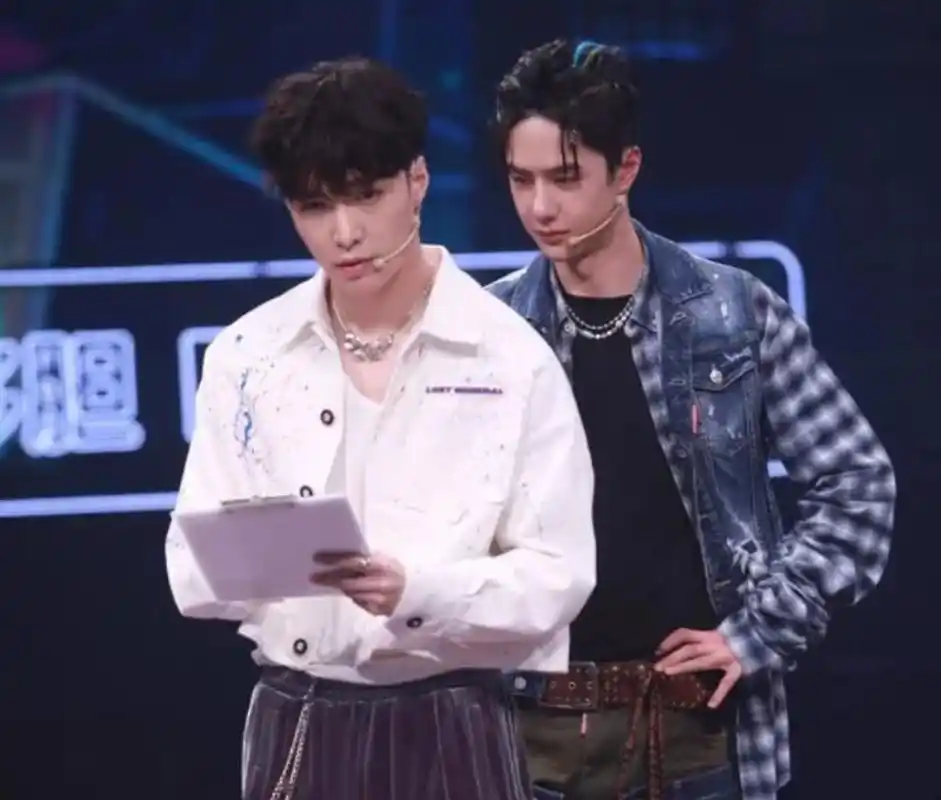 王一博抢占张艺兴跨年表演时间,被曝原是资本博弈 #张艺兴2023年东方