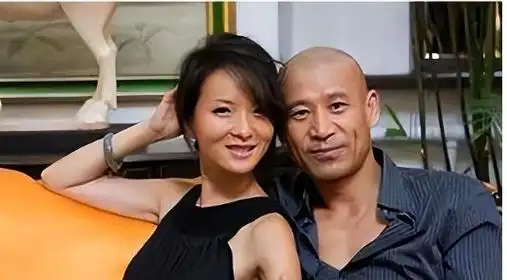 演员谢兰:和丈夫坚持丁克12年愁坏婆婆,39岁意外得子全家乐开怀