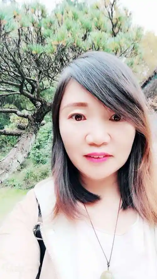 50岁离异女征婚照片(id:1679806)_湖北荆门征婚交友_我主良缘网