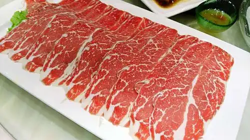 p>雪花牛肉即指脂肪沉积到 a target="_blank" href="/item/肌肉纤维