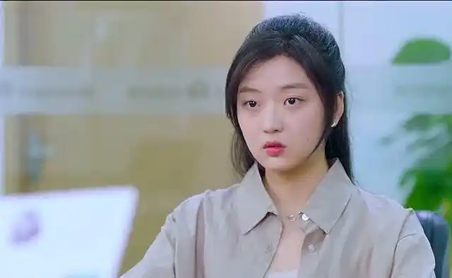 拾光里的我们:可爱又超a的女主真的爱了爱了02 孙千