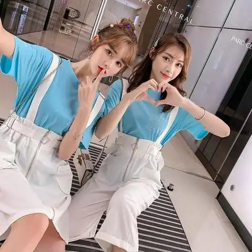 心理小测试选一款你喜欢的闺蜜装测你们的友情能否经得住考验