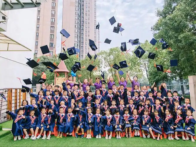 武汉最美幼儿园毕业照