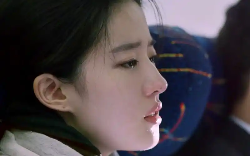 刘亦菲现代装也太漂亮了吧!_哔哩哔哩_bilibili