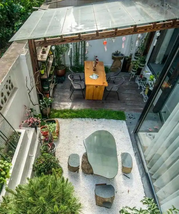 今天我想向您介绍一些一楼院子的装饰效果图,看看会不会让你有购买一