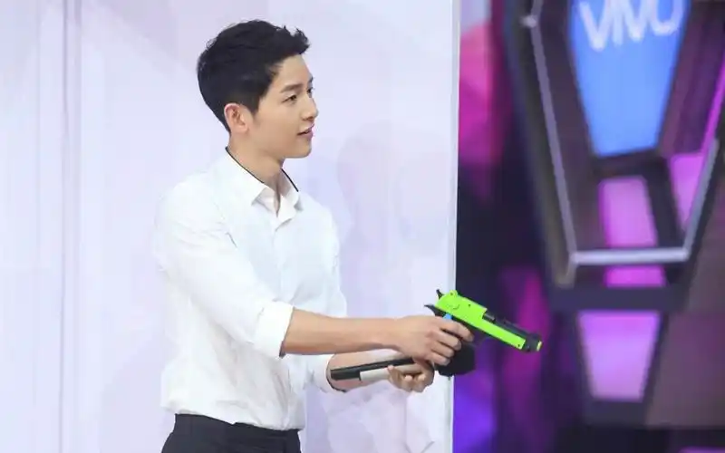 快乐大本营宋仲基剧照壁纸_帅气宋仲基