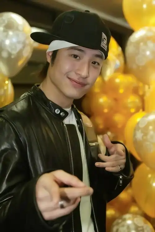 p>潘玮柏(wilber pan),1980年8月6日出生于 a target="_blank" href=