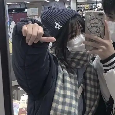 一对两张真人恩爱情头.女孩们都_情侣头像_我要个性网