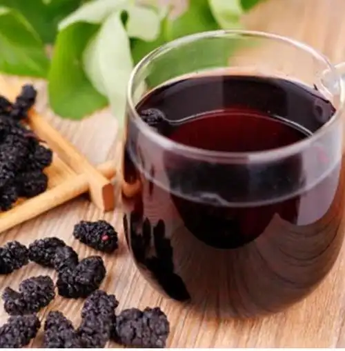 桑葚干泡水喝的功效与作用桑葚干能提高性功能吗