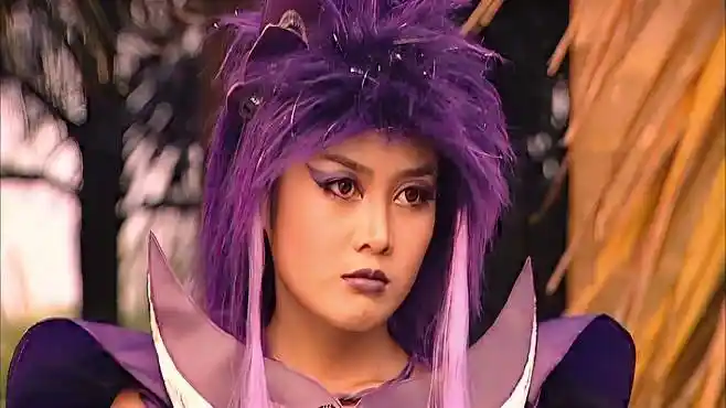 巴啦啦小魔仙:黑魔仙小月找上莉莉,要莉莉跟她学习魔法!