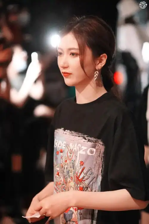 吴哲晗 炙热的我们