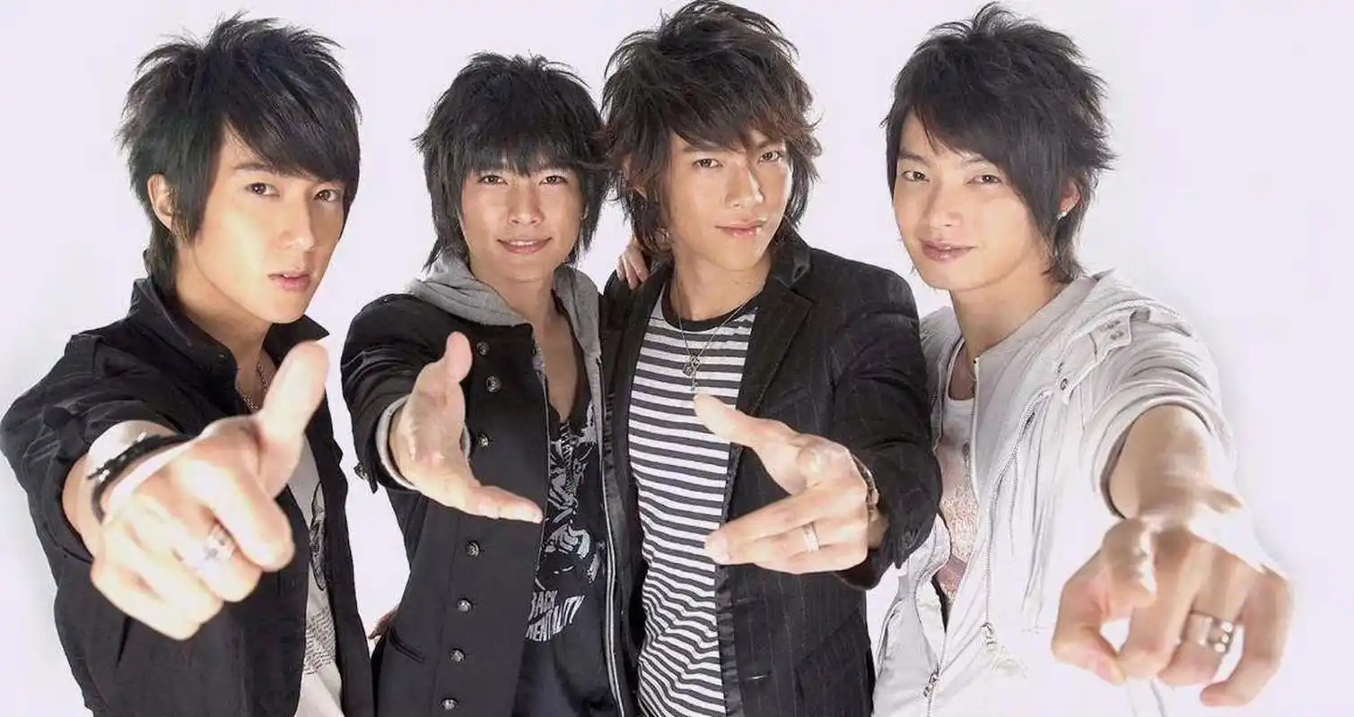 飞轮海四人,人气最高的吴尊和炎亚纶都塌了,  吴尊诈骗式营业,炎亚纶