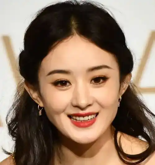 原创赵丽颖又土又怯算不算大美人看她和范冰冰这一夜的红毯照你就有