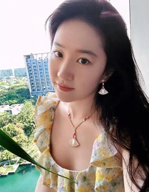 素颜刘亦菲!怎么可以这么美