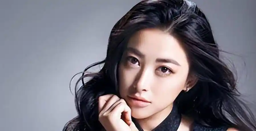 "京圈贵公主"朱珠:出生便是公主命,36岁却选择嫁给普通人_李泉_家人