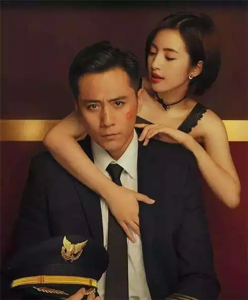 婚纱礼服,男明星,男明星西装,男明星婚纱照,男明星礼服,刘烨结婚照