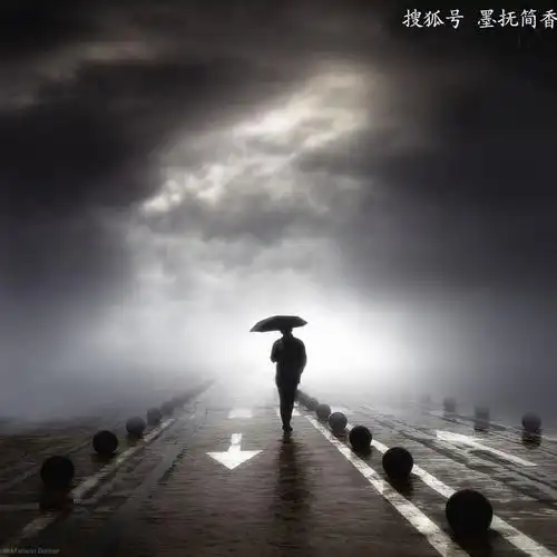 安静地悲伤,没些许彷徨