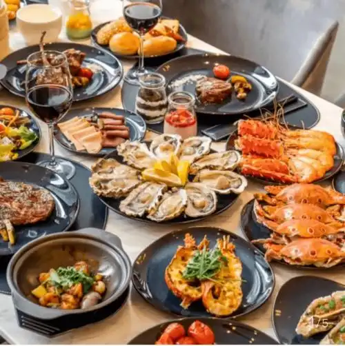 送房券spa券俯瞰佛山新城品尝超豪华自助晚餐这家酒店低调又奢华