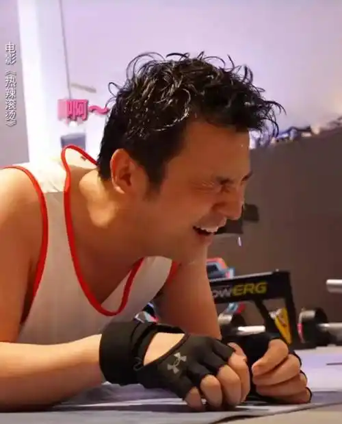 《辣辣火辣》:贾玲和雷佳音的身材转变引发观众关注_电影_身体_角色