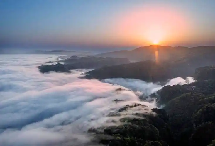 雅安东方碧峰峡风光旖旎宛若仙境