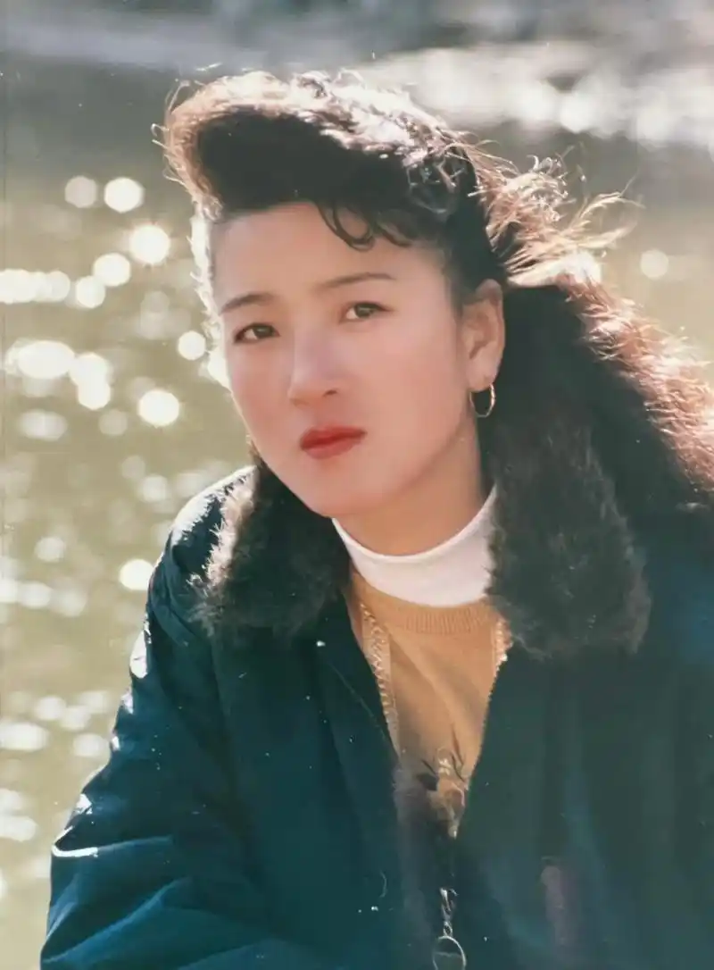 90年的一组老照片!这发型也太酷了吧!#人生最好 - 抖音