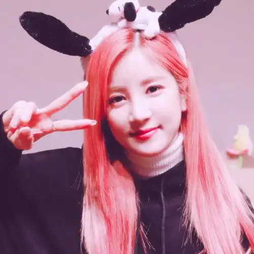 apink朴初珑头像by奶糖泡芙