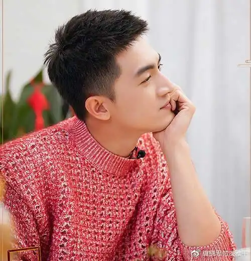 吴亦凡,李易峰,杨洋,林更新,李现,易烊千玺的寸头造型谁最可