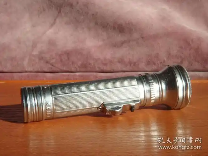 80年代老手电筒怀旧老物件全新库存