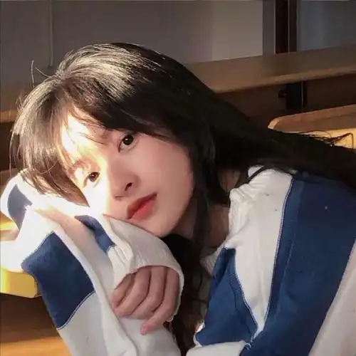 温柔阳光真人女生头像