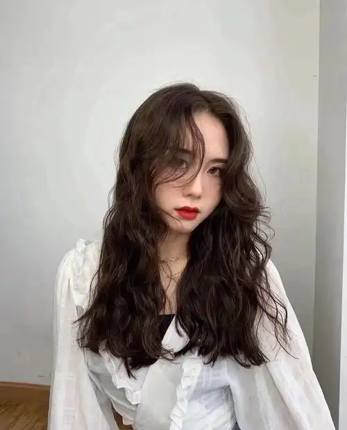 秋冬韩式浪漫发型圆脸慵懒韩式烫发少女感发