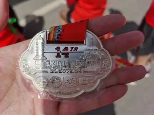 郑开马拉松,半程安全完赛!