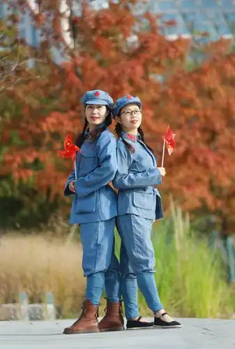 相约红军装,别样一瞬间